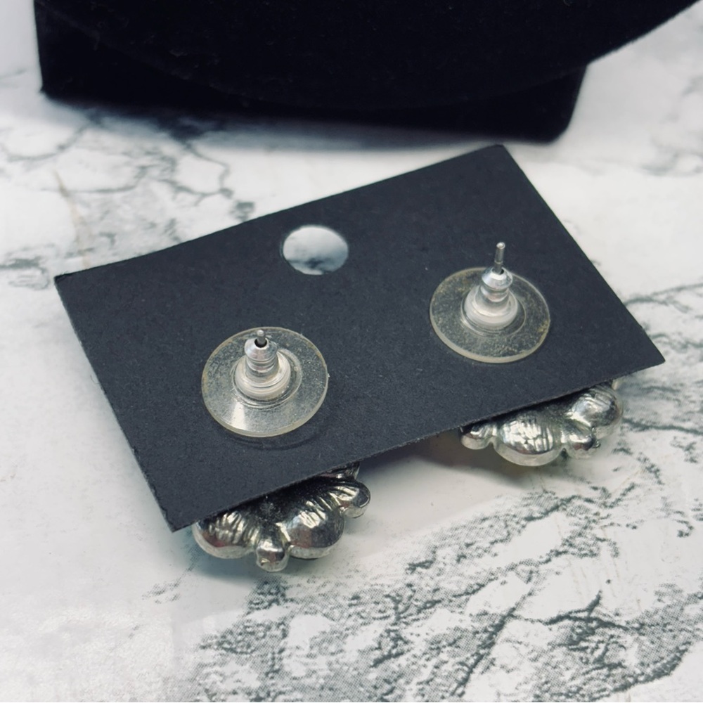Floral Crystal Stud Earrings - Picture 5 of 6